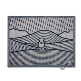 Line Herdy Hug Rug