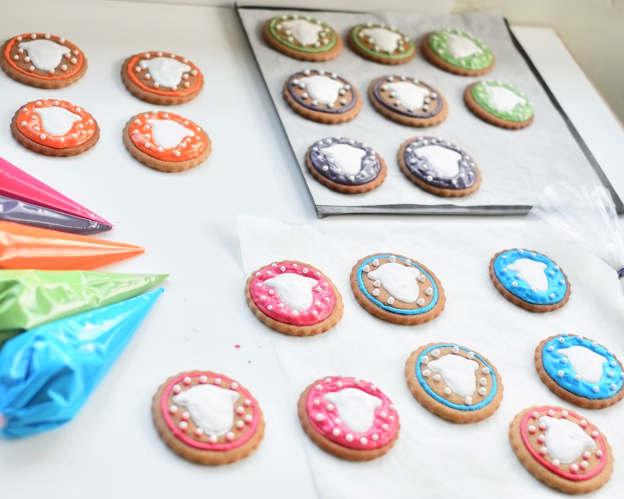 Filled in Herdy Christmas gingerbread cookies