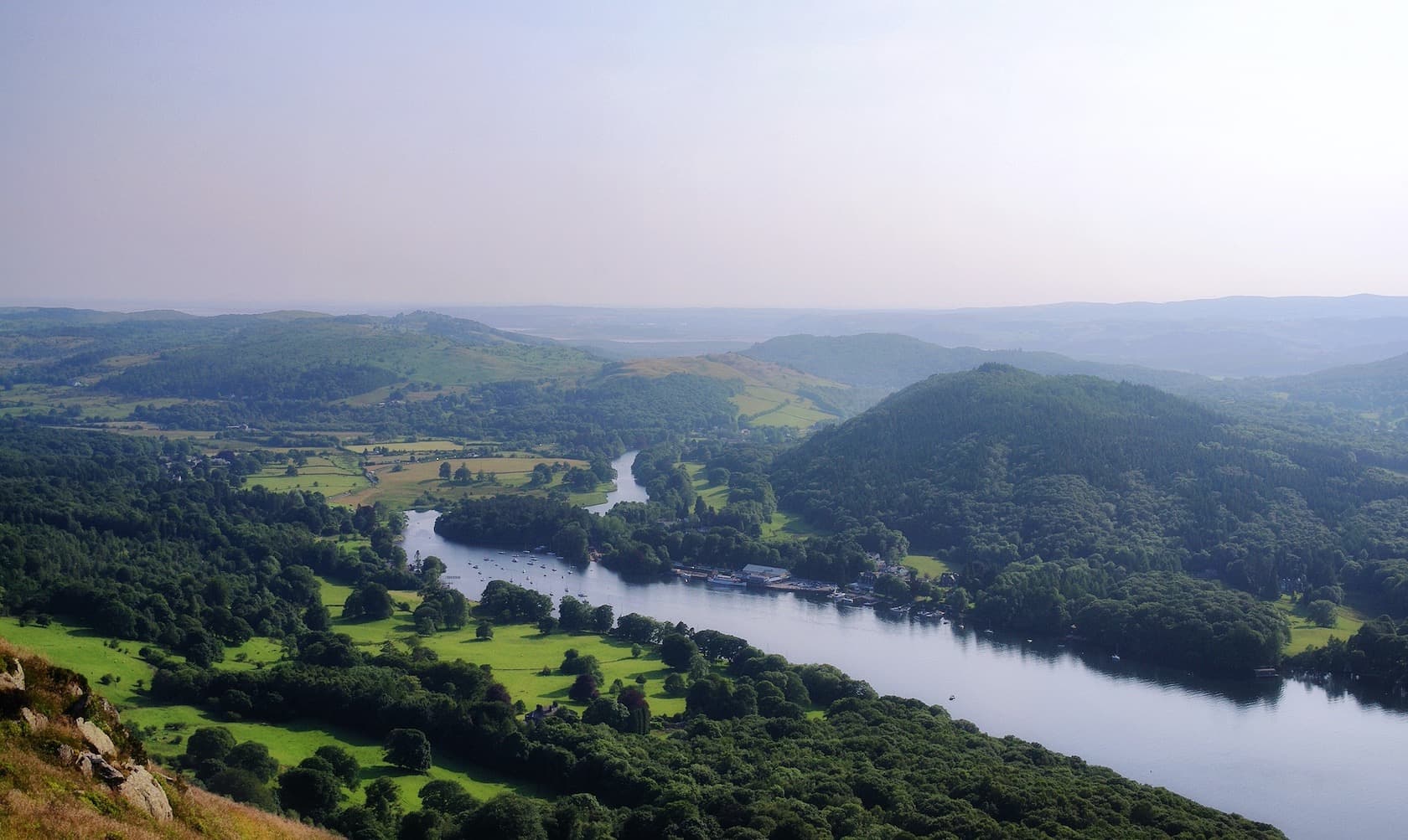 The view over Lake Windermere from Gummer's How. Photo by mattbuck, licensed CC-by-SA-3.0