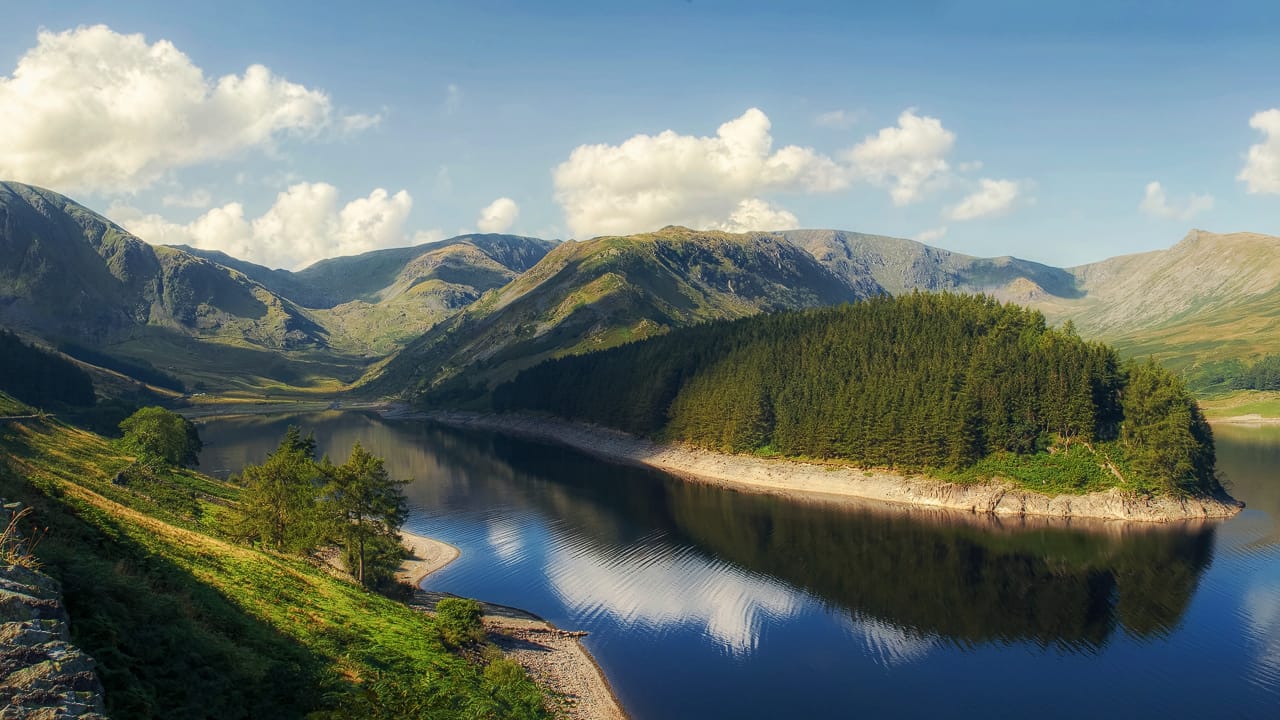 Haweswater. Photo by sagesolar, licensed CC-2.0