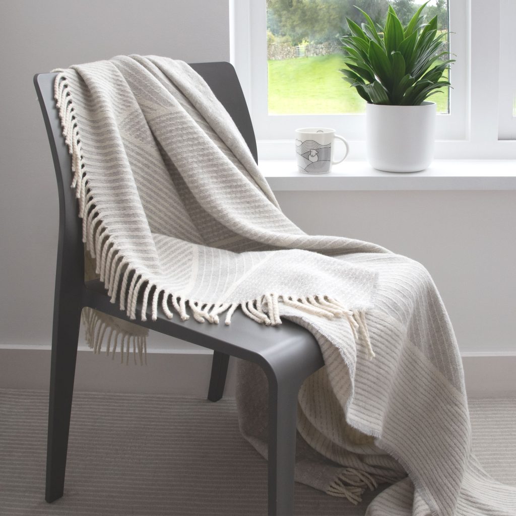 Herdy 'Line' Throw: Made in the UK from recycled wool