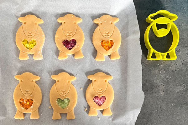 glass hearts 2 How to make:Herdy stained glass sugar cookies